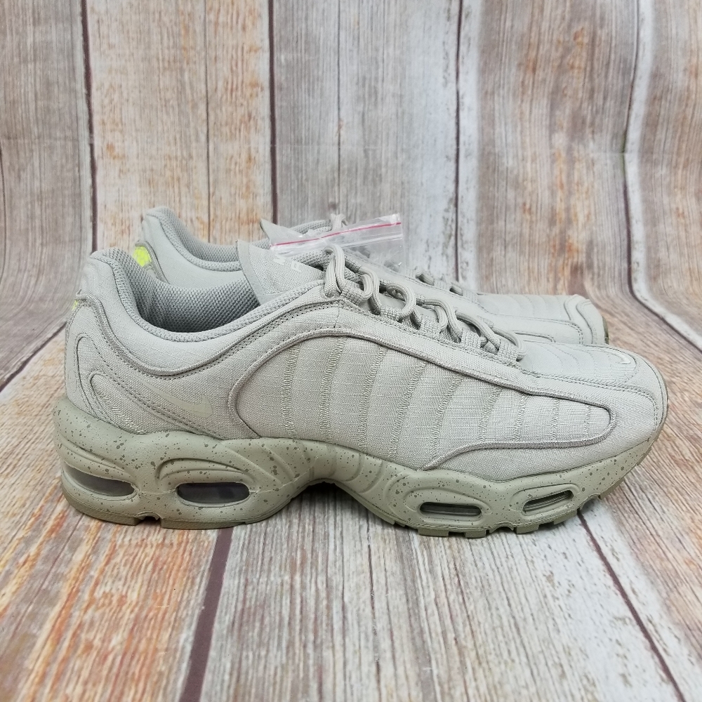 NEW!  Nike Air Max Tailwind IV Size 12